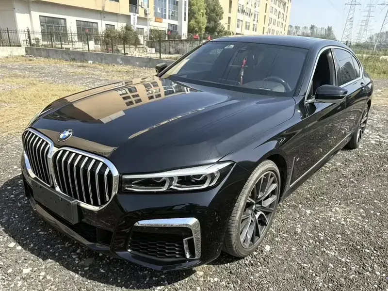 2021 BMW M760Le с пробегом 75 500 км
