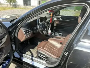 2021 BMW M760Le с пробегом 75 500 км