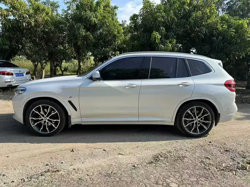 2021 BMW X3 M50 с пробегом 127 000 км