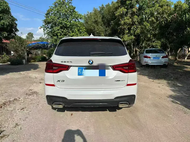 2021 BMW X3 M50 с пробегом 127 000 км