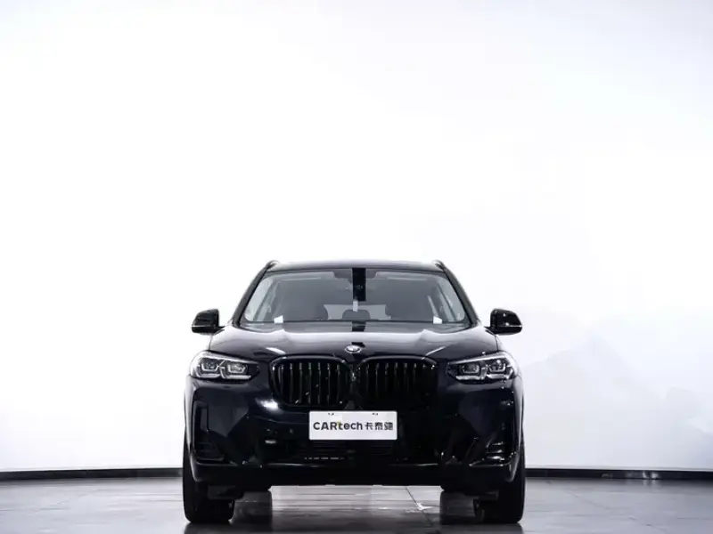 2023 BMW X3 M50 с пробегом 12 000 км