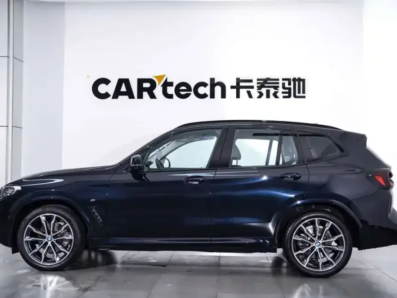 2023 BMW X3 M50 с пробегом 12 000 км