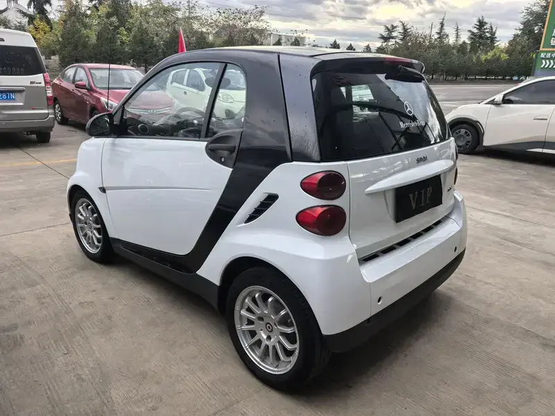 2011 Brabus smart fortwo с пробегом 98 300 км