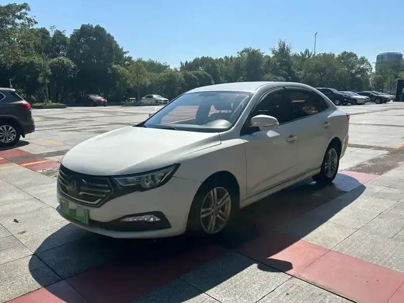 2019 Bestune B30EV с пробегом 210 000 км