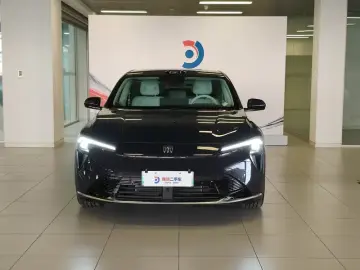 2025 Buick Zenith Sedan с пробегом 1 000 км