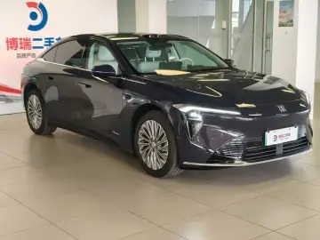 2025 Buick Zenith Sedan с пробегом 1 000 км