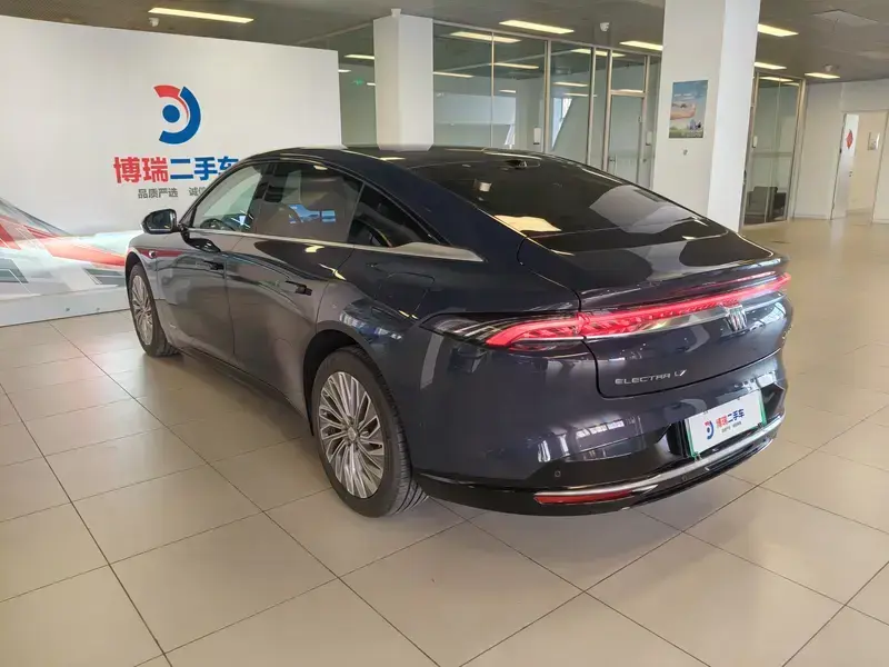 2025 Buick Zenith Sedan с пробегом 1 000 км