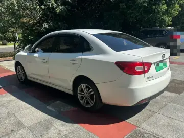 2019 Bestune B30EV с пробегом 210 000 км