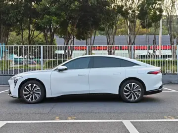 2025 Buick Zenith Sedan с пробегом 9 000 км