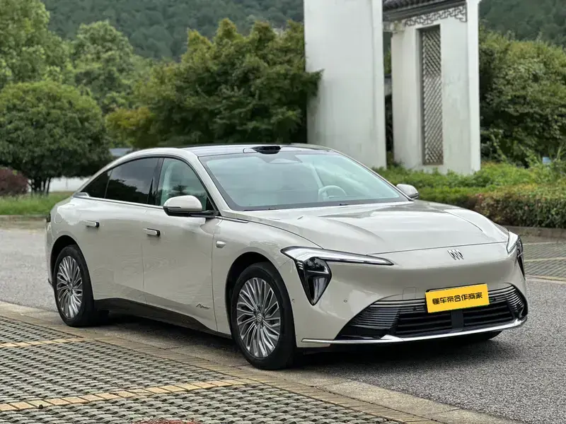 2025 Buick Zenith Sedan с пробегом 16 000 км