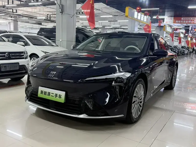 2025 Buick Zenith Sedan с пробегом 5 500 км