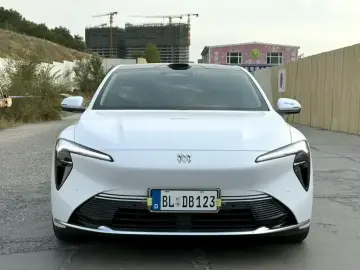 2025 Buick Zenith Sedan с пробегом 10 000 км