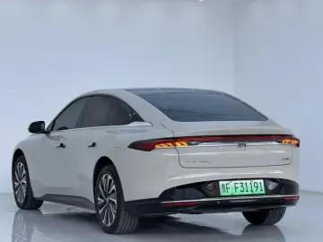2025 Buick Zenith Sedan с пробегом 13 000 км