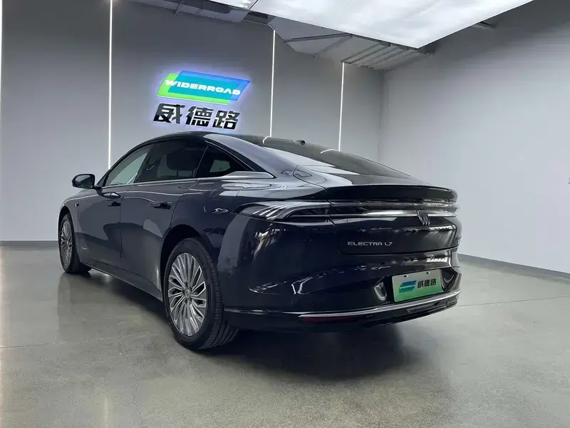 2025 Buick Zenith Sedan с пробегом 7 000 км
