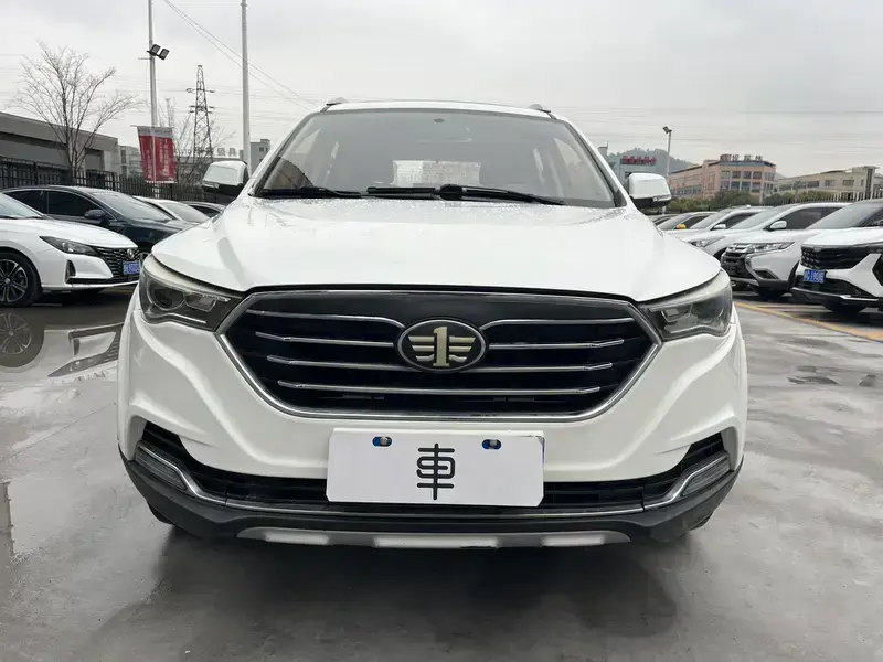 2017 Bestune X40 с пробегом 50 100 км