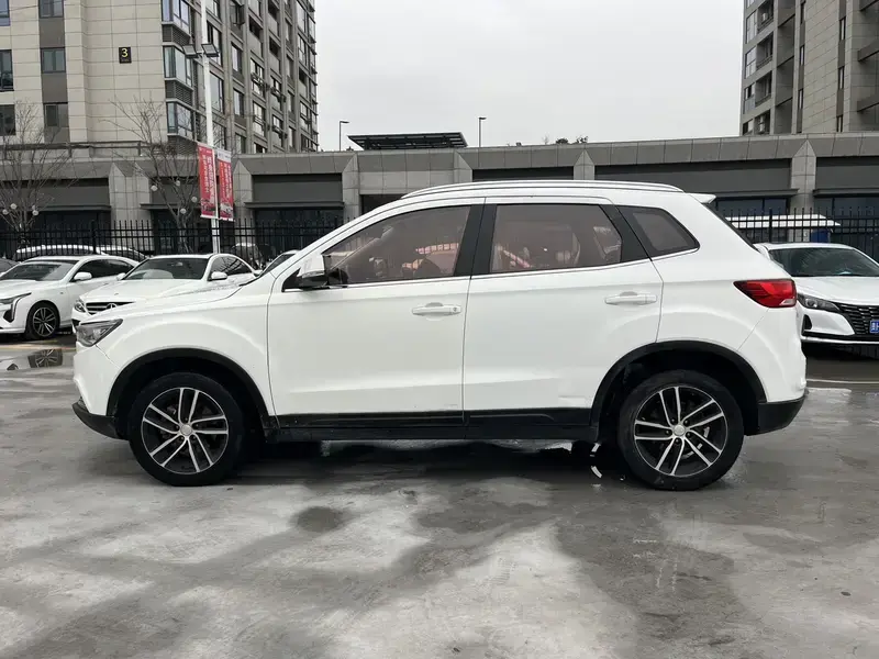 2017 Bestune X40 с пробегом 50 100 км