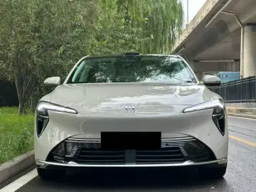 2025 Buick Zenith Sedan с пробегом 23 000 км
