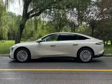 2025 Buick Zenith Sedan с пробегом 23 000 км