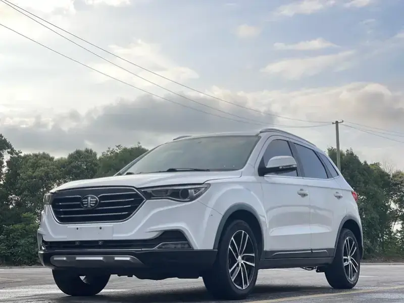 2017 Bestune X40 с пробегом 120 000 км