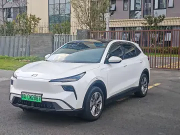 Bestune Yueyi 03