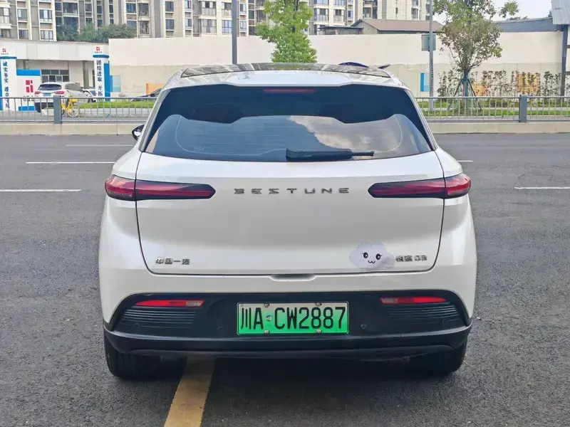 2025 Bestune Yueyi 03 с пробегом 66 000 км