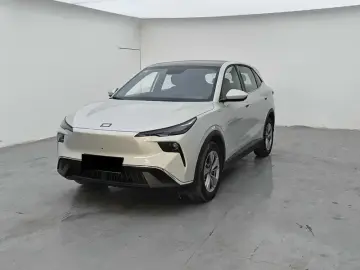 Bestune Yueyi 03