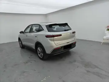 2026 Bestune Yueyi 03 с пробегом 5 000 км