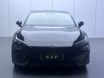 2026 Bestune Yueyi 08 с пробегом 11 000 км