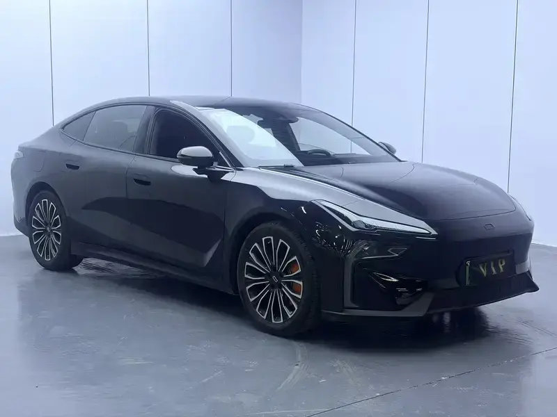 2026 Bestune Yueyi 08 с пробегом 11 000 км