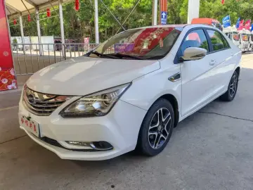 2014 BYD G5 с пробегом 120 000 км