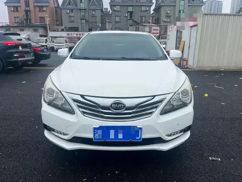 2014 BYD G5 с пробегом 110 000 км