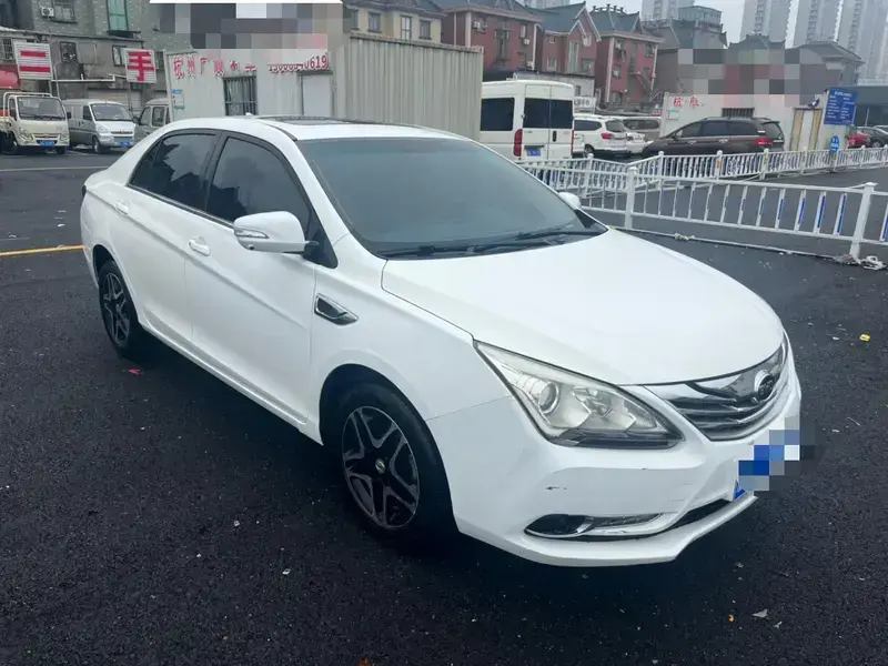2014 BYD G5 с пробегом 110 000 км