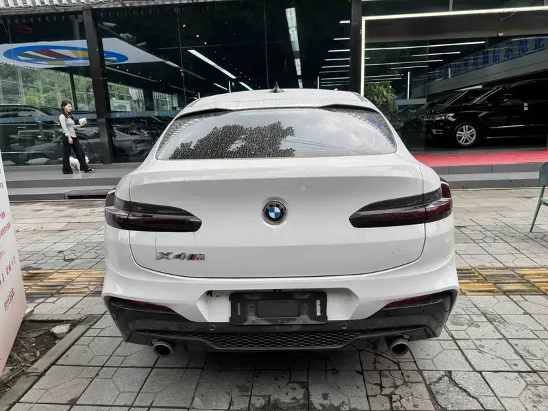 2019 BMW X4 M40i с пробегом 130 000 км