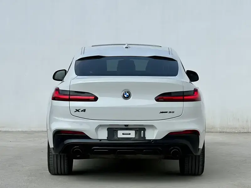 2019 BMW X4 M40i с пробегом 110 000 км