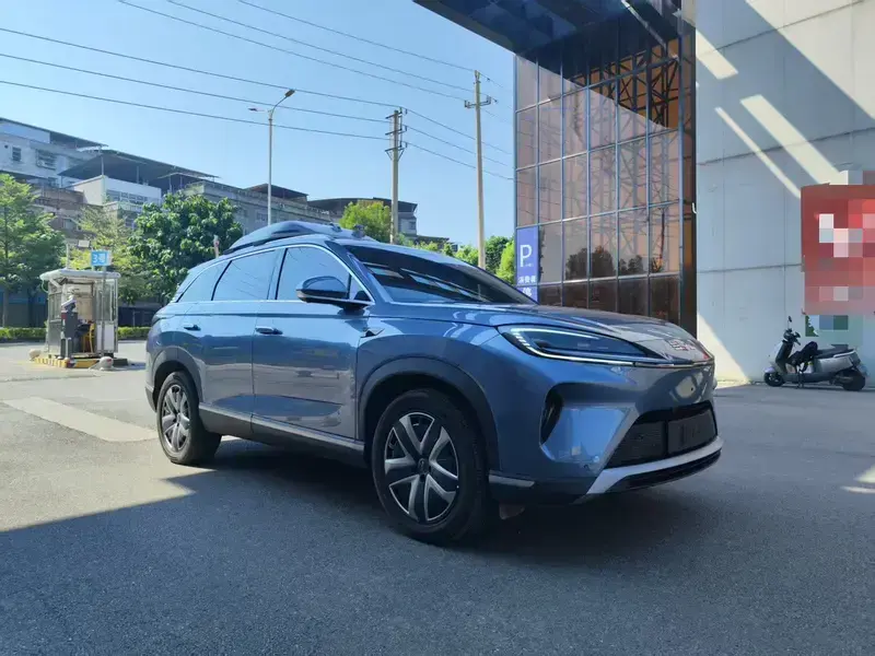 2025 BYD Hai Shi 07 DM-i с пробегом 3 000 км
