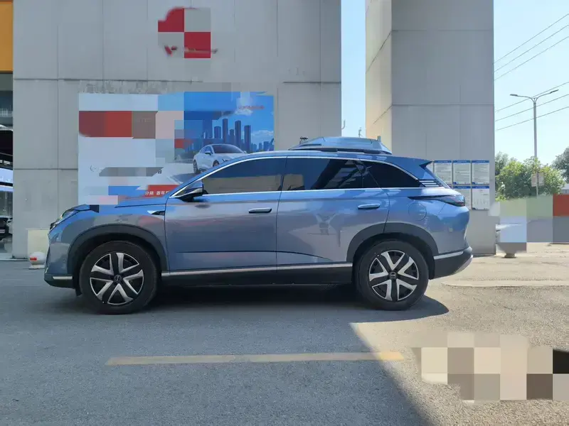 2025 BYD Hai Shi 07 DM-i с пробегом 3 000 км