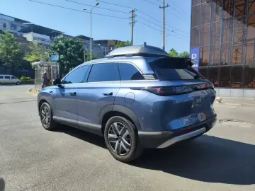 2025 BYD Hai Shi 07 DM-i с пробегом 3 000 км