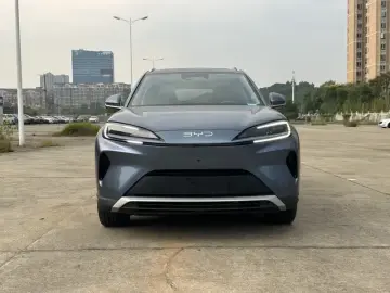 2025 BYD Hai Shi 07 DM-i с пробегом 12 000 км