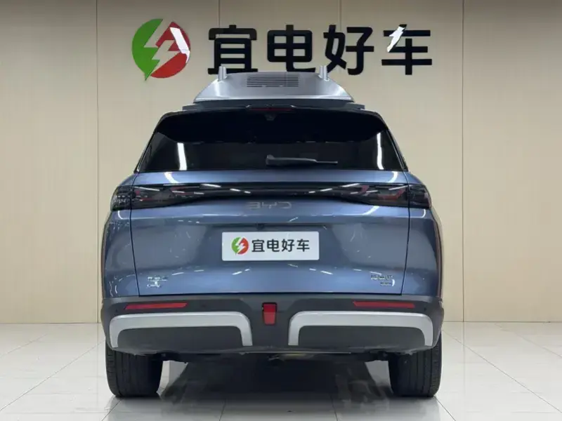2025 BYD Hai Shi 07 DM-i с пробегом 4 000 км