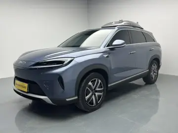 2025 BYD Hai Shi 07 DM-i с пробегом 1 500 км
