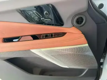 2024 Cadillac IQ Ao Ge с пробегом 31 000 км
