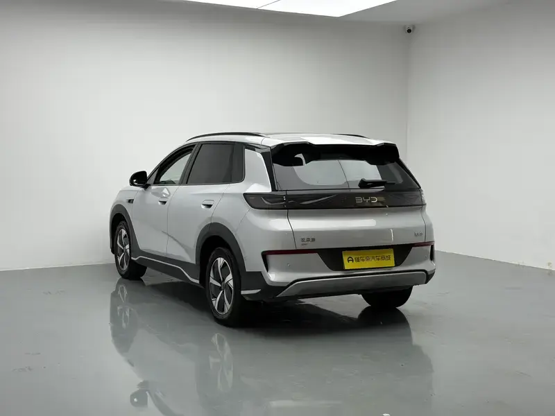 2025 BYD Hai Shi 05 EV с пробегом 43 100 км