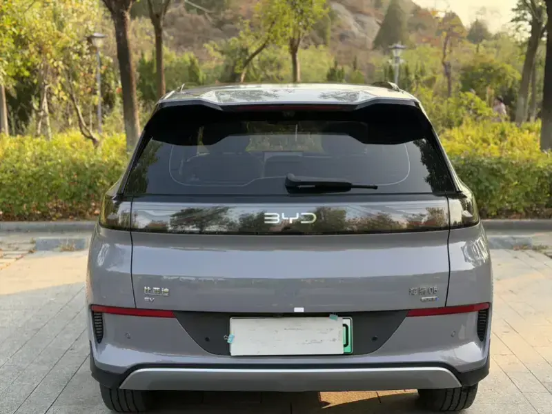 2025 BYD Hai Shi 05 EV с пробегом 21 000 км