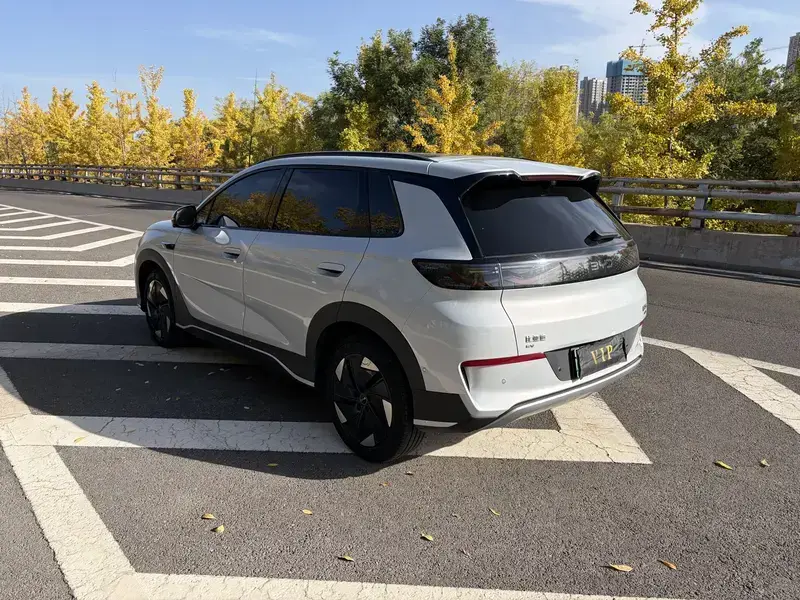 2025 BYD Hai Shi 05 EV с пробегом 38 000 км