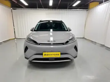 2025 BYD Hai Shi 05 EV с пробегом 33 400 км