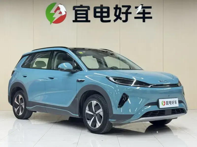 2025 BYD Hai Shi 05 EV с пробегом 14 700 км