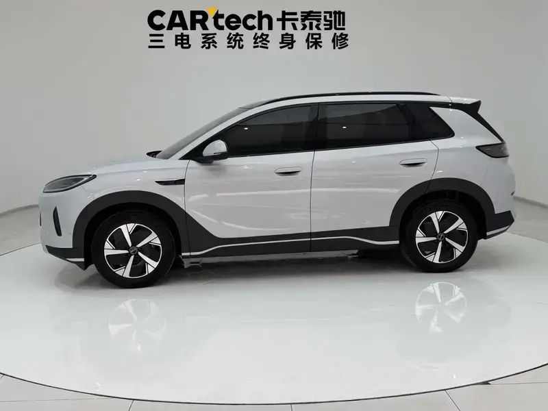 2025 BYD Hai Shi 05 EV с пробегом 11 000 км