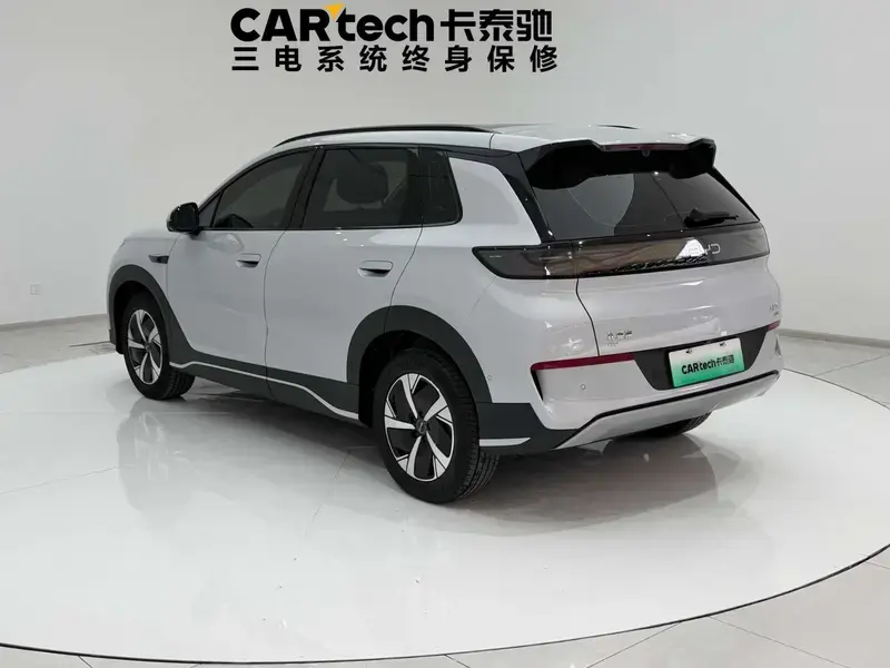 2025 BYD Hai Shi 05 EV с пробегом 11 000 км