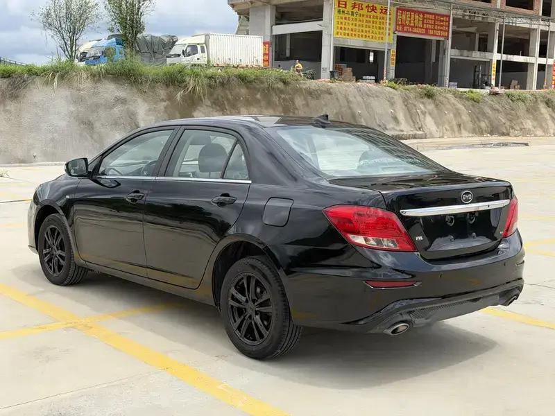 2015 BYD Surui с пробегом 93 000 км
