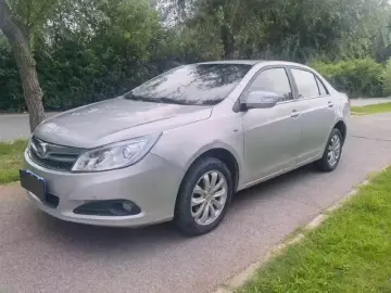2012 BYD Surui с пробегом 60 000 км